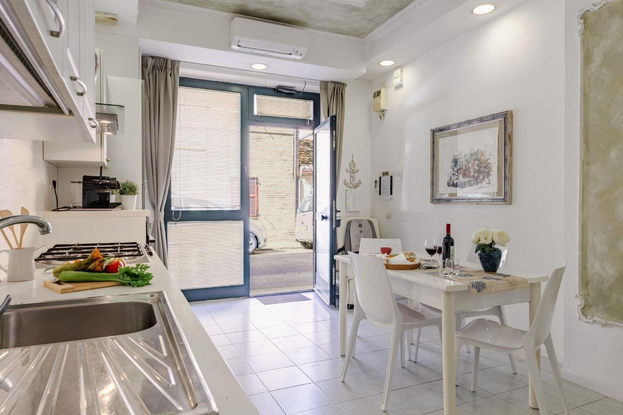 Italian Experience-La Rondine Apartment Porto Recanati Eksteriør bilde